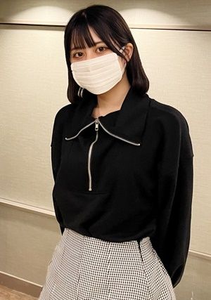 與18歳內向美少女拉娜約束外的中出性愛